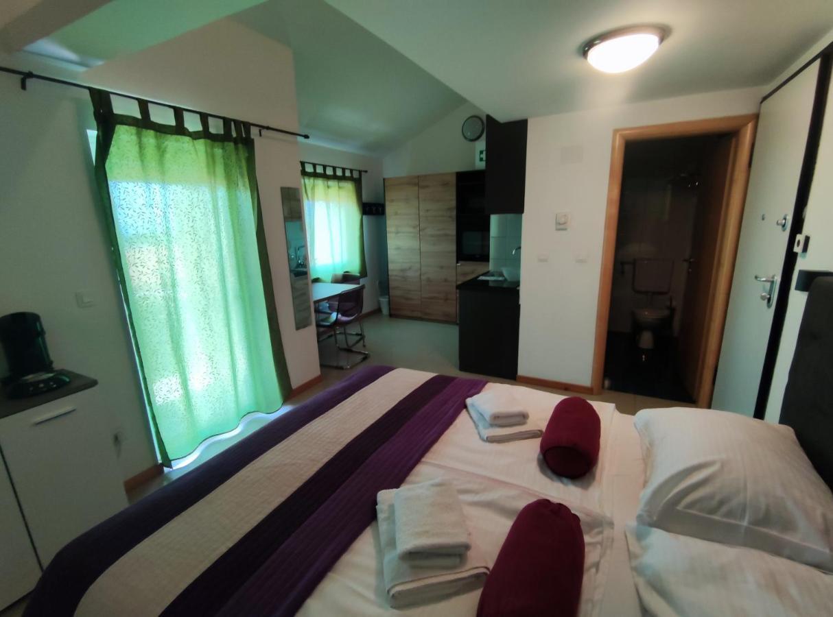 Panorama Sunset Apartments ツレス エクステリア 写真